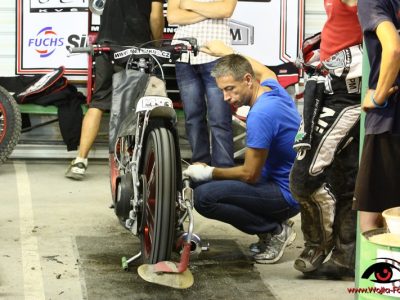 Matěj Kůs v dílně, 2. finále MČR jednotlivců, Praha, 2011